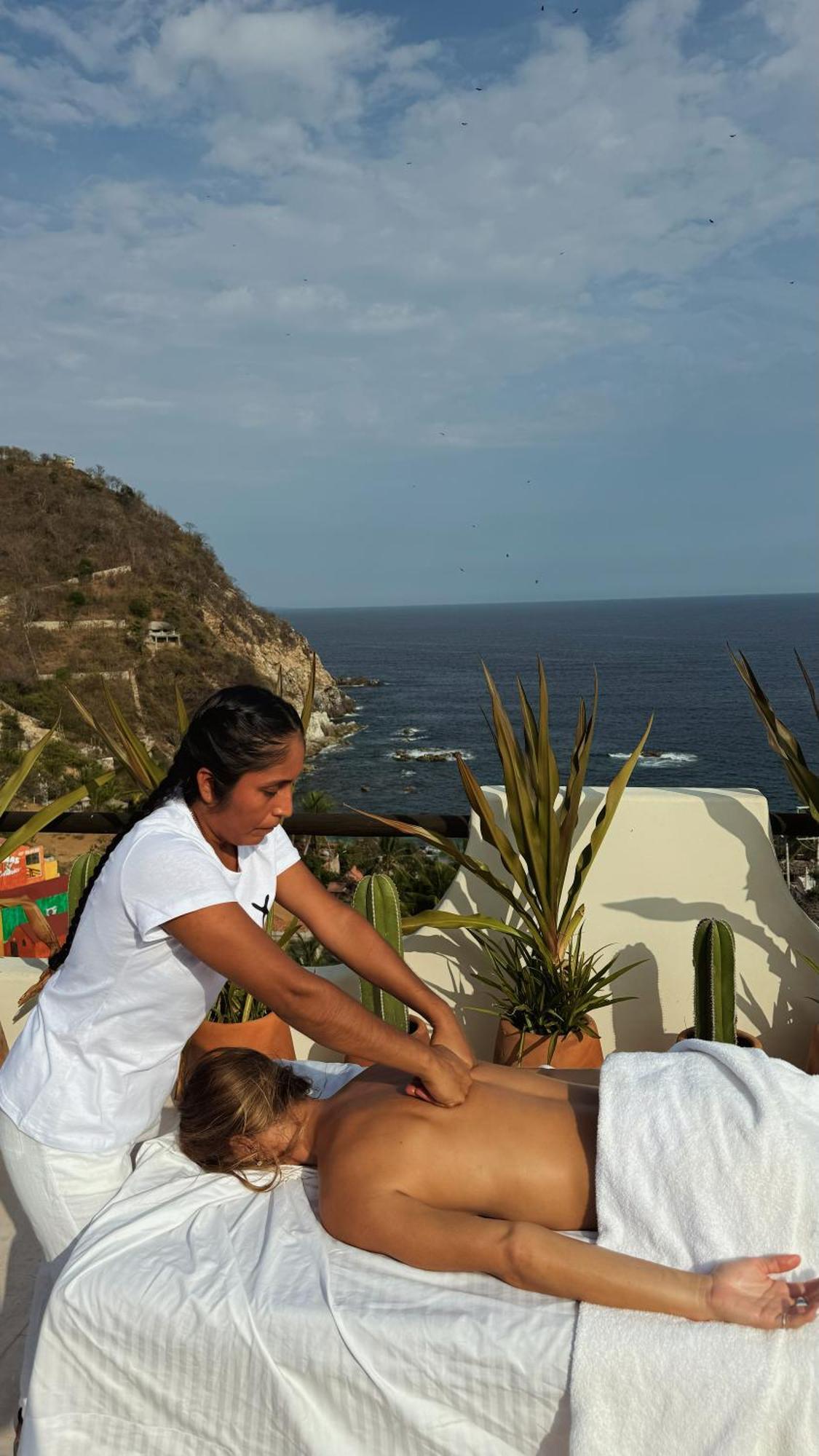 Casa Roni By Xeno - 5 Bedroom Luxury With Ocean View